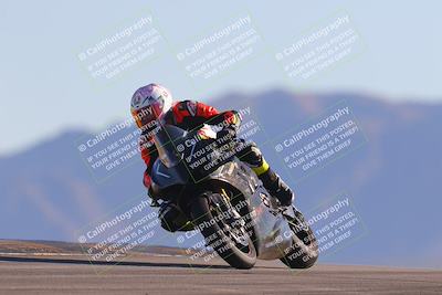 media/Nov-06-2023-Moto Forza (Mon) [[ce023d0744]]/3-Intermediate Group/Session 5 (Turn 9)/